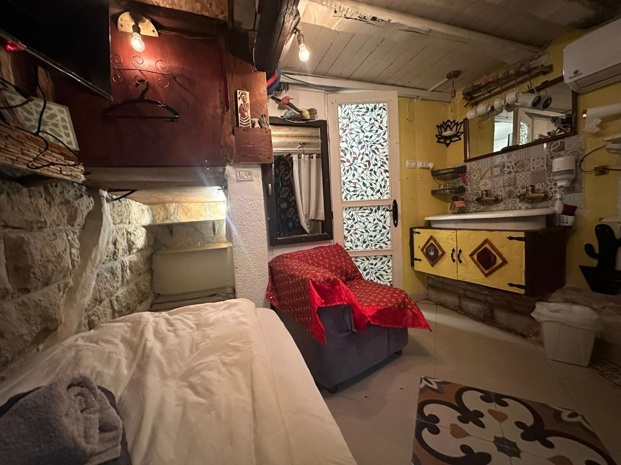 Bed and Breakfast Sweet 'En Kerem View Иерусалим Экстерьер фото